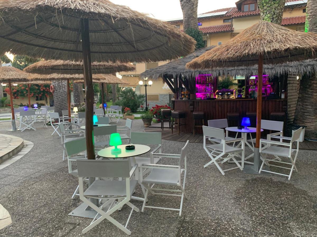 Vergos Hotel Vourvourou Exterior photo