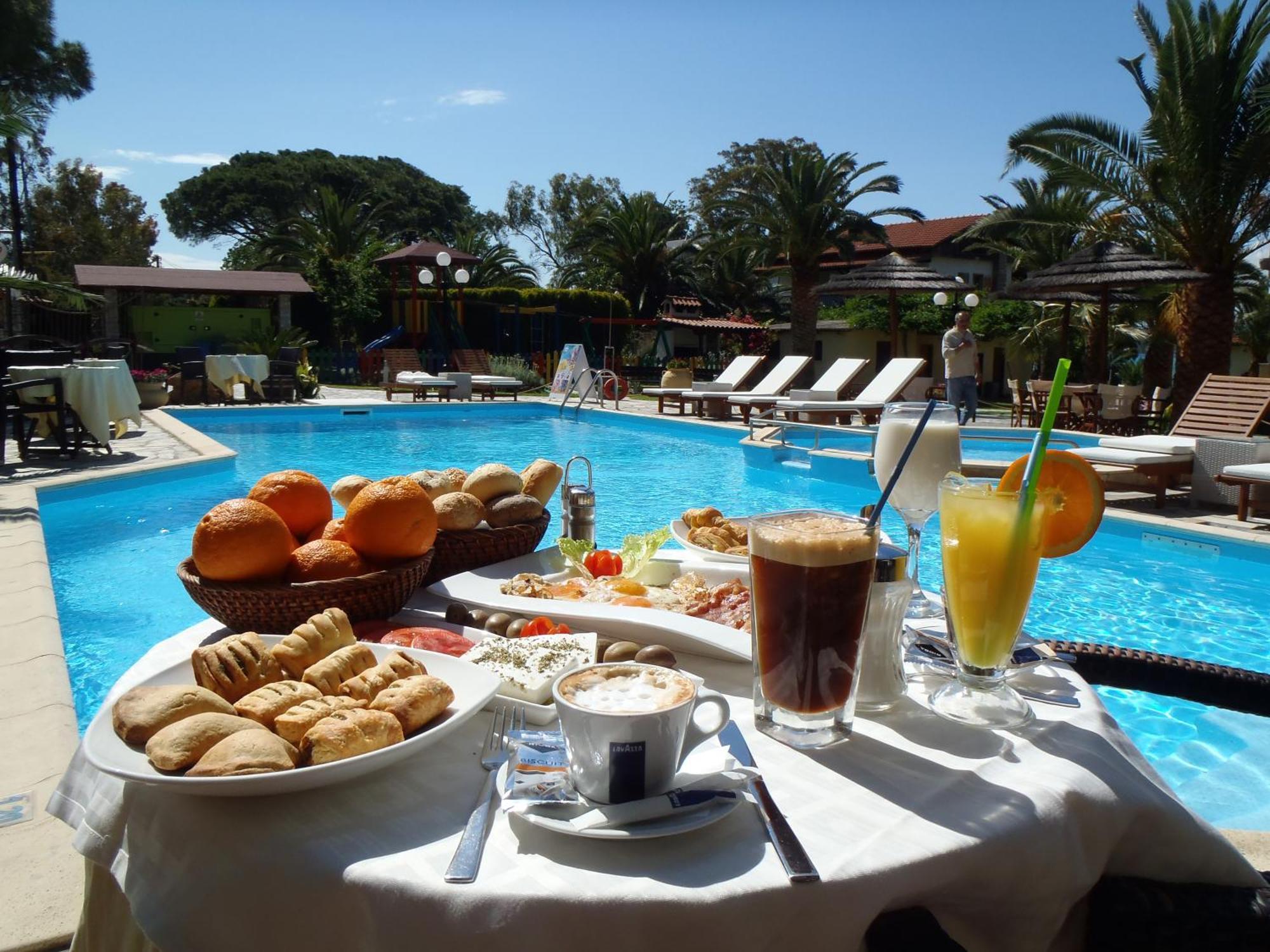 Vergos Hotel Vourvourou Exterior photo